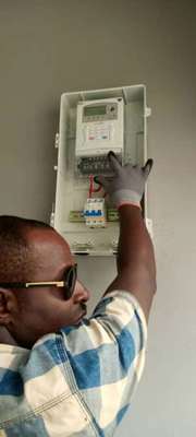 Maximale stroom 80 A Commerciële elektrische meter met transparante terminal dekking